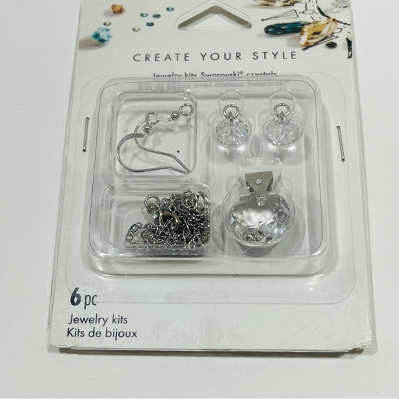 Lot of 2 NWT Swarovski Jewelry Kits w/ Necklace and Earrings - Red - White - Picture 4 of 6